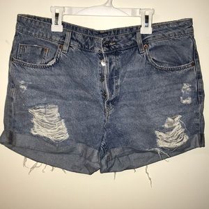 Light Wash Distressed Rolled Denim Shorts